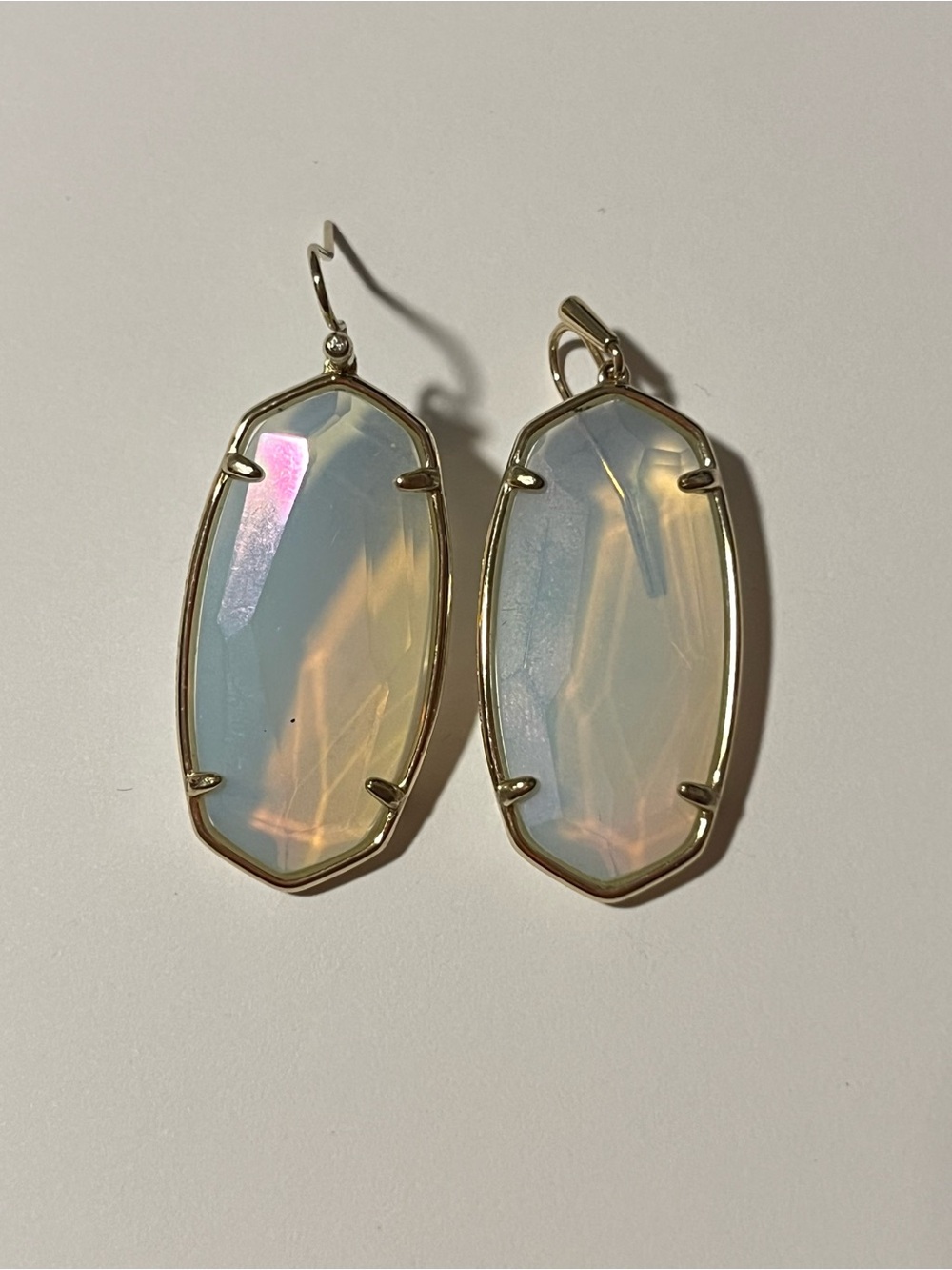 Kendra Scott Iridescent Opal Glass Drop Earrings in Gold